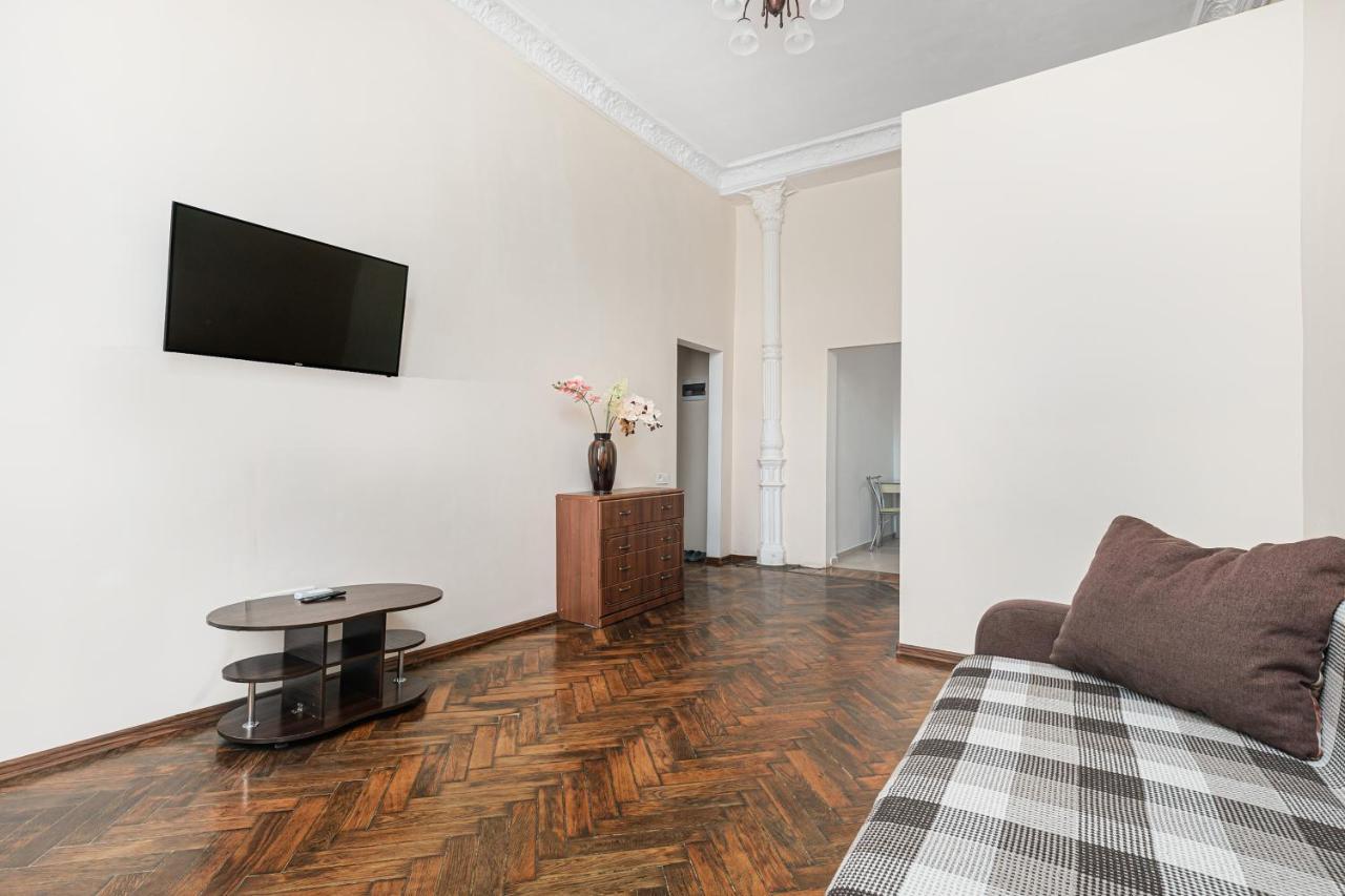 Nice Apartment In The City Center Одесса Экстерьер фото