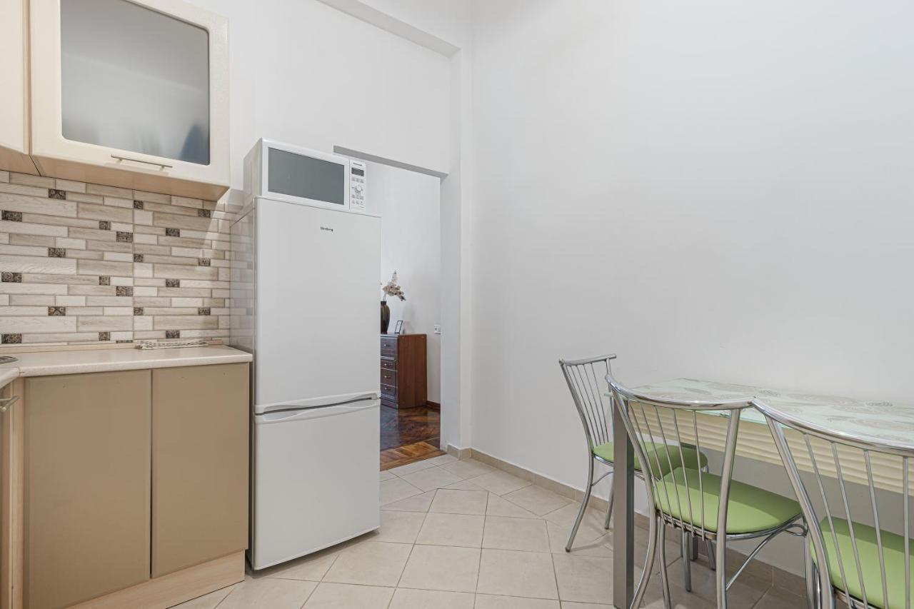 Nice Apartment In The City Center Одесса Экстерьер фото